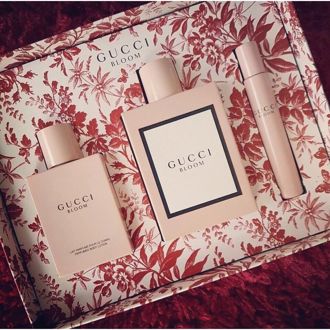 Bộ Nước Hoa GUCCI BLOOM (Nước hoa 100ml + 7.4ml + Body Lotion 100ml)