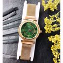 Hiển thị chi tiết Đồng Hồ Thời Trang Versace (Màu Xanh Lá) Hình ảnh củaĐồng Hồ Thời Trang Versace (Màu Xanh Lá)