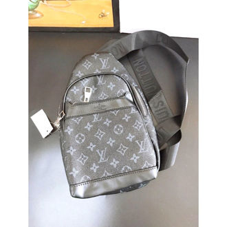 Hình ảnh củaTúi đeo chéo ngực  Louis Vuitton_TCA9B0